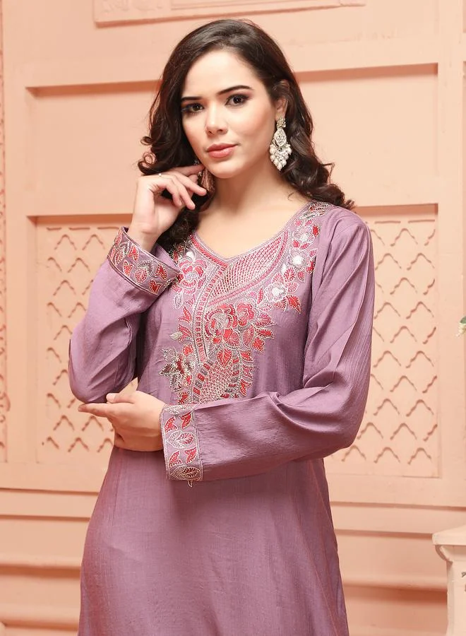 مكسيم كريشن جلابية طويلة بتطريز يدوي