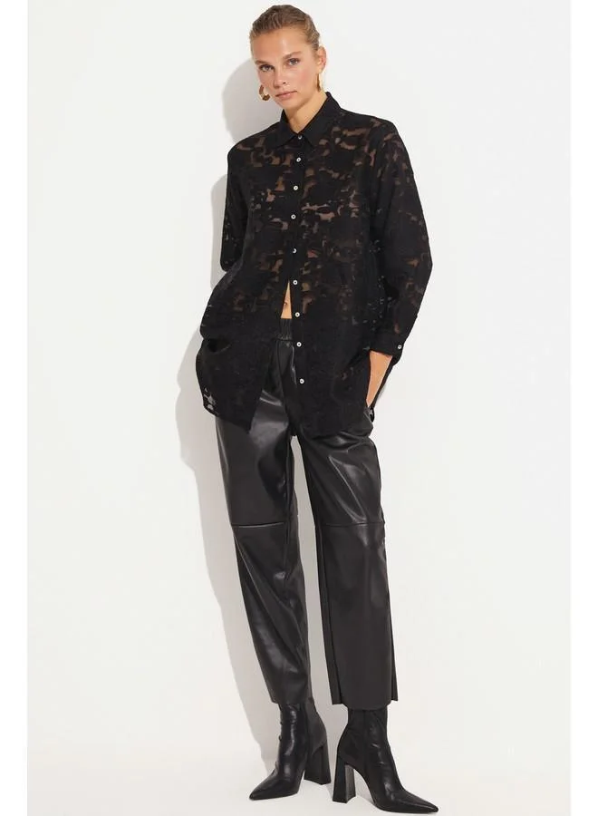 JUNE June Women Exclusive Boyfriend/Wide Fit 100% Viscose Self-Patterned Shirt Black