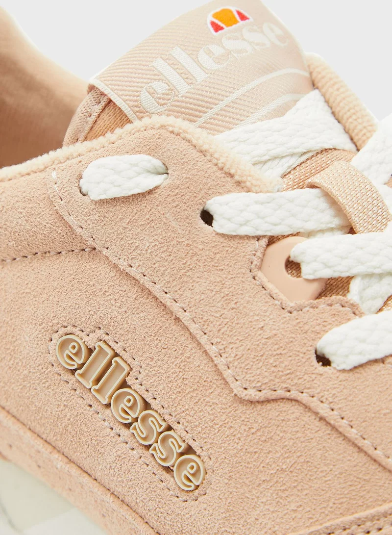Ellesse Tanker LO Sued On Court