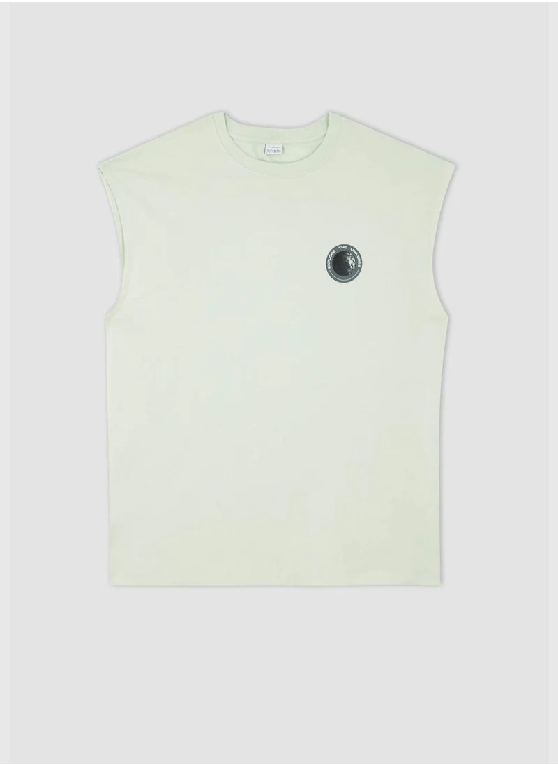 DeFacto Man Oversize Fit Crew Neck Vest