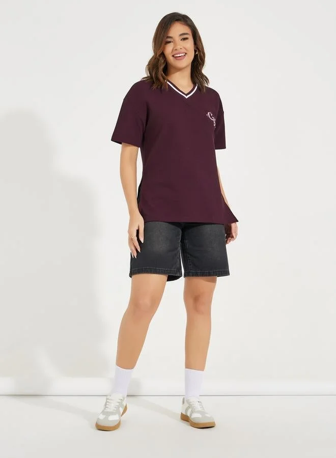 Styli Styli Oversized Contrast Neck Rib Embroidered T-Shirt