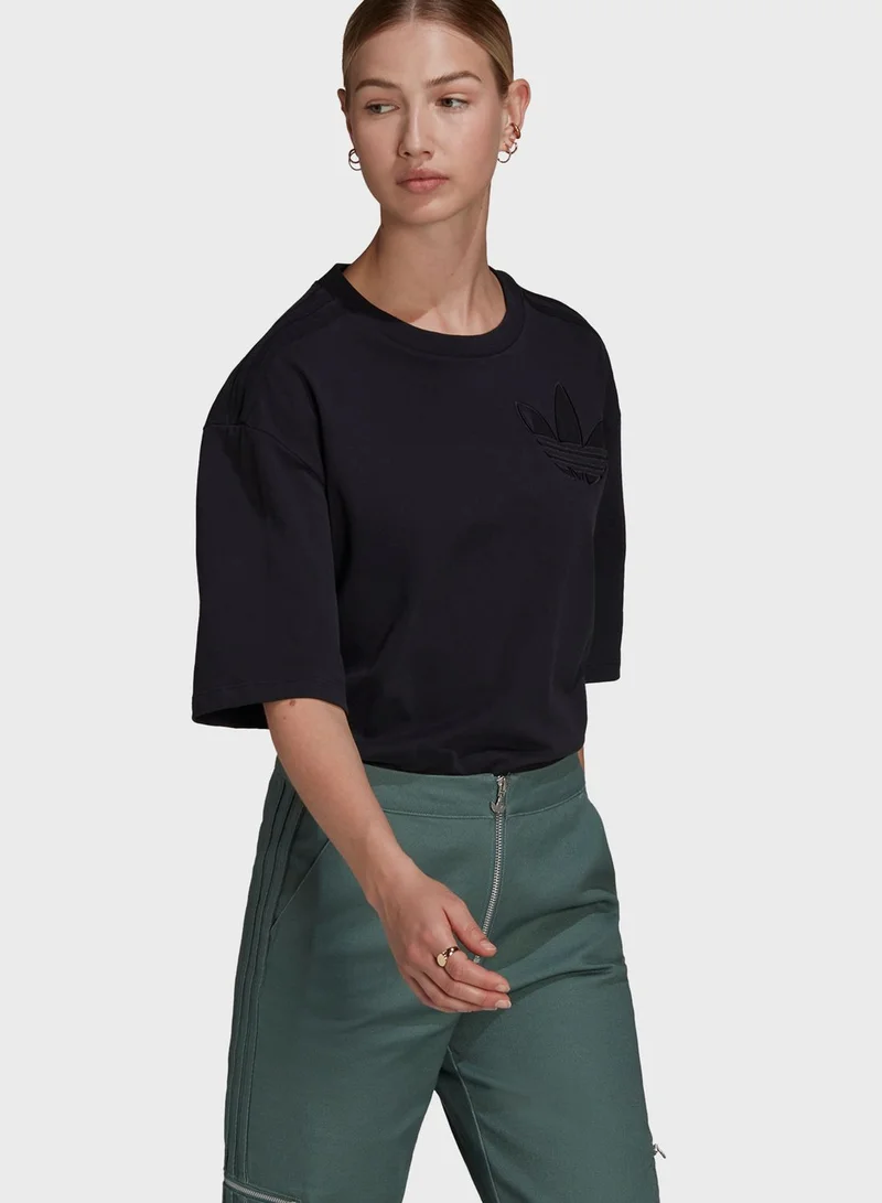 adidas Originals Trefoil Patch T-Shirt
