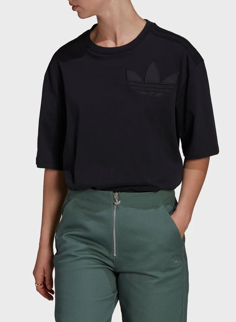 adidas Originals Trefoil Patch T-Shirt