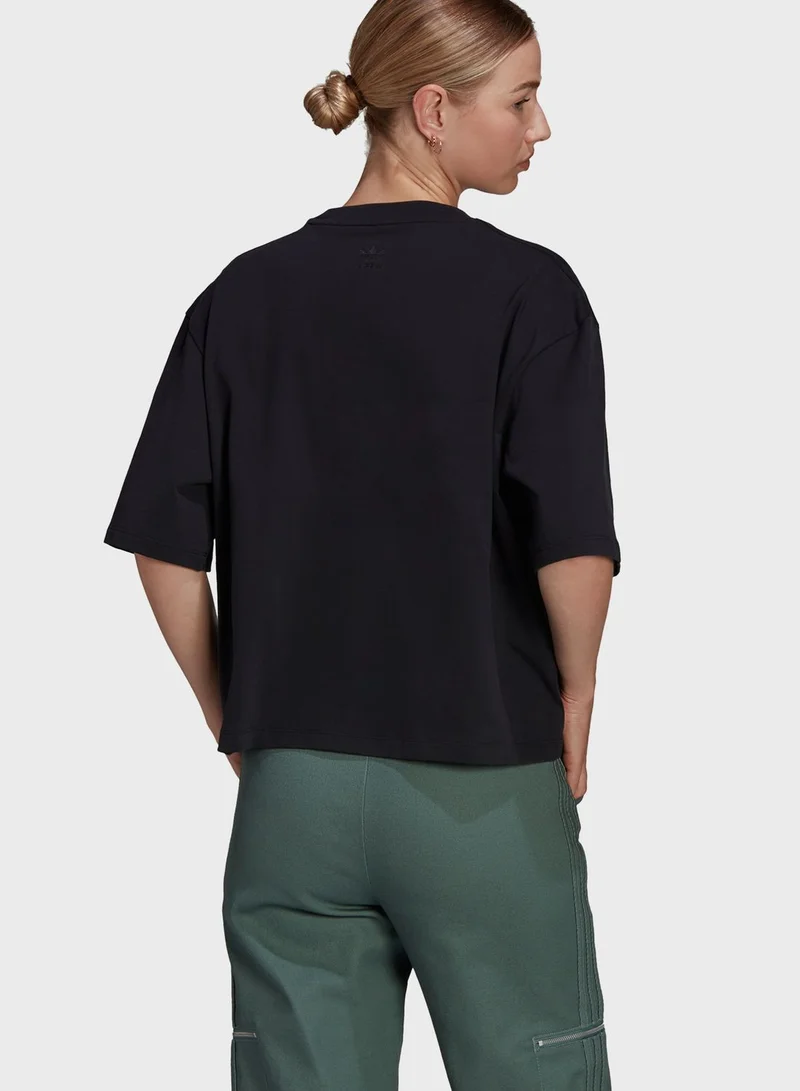 adidas Originals Trefoil Patch T-Shirt