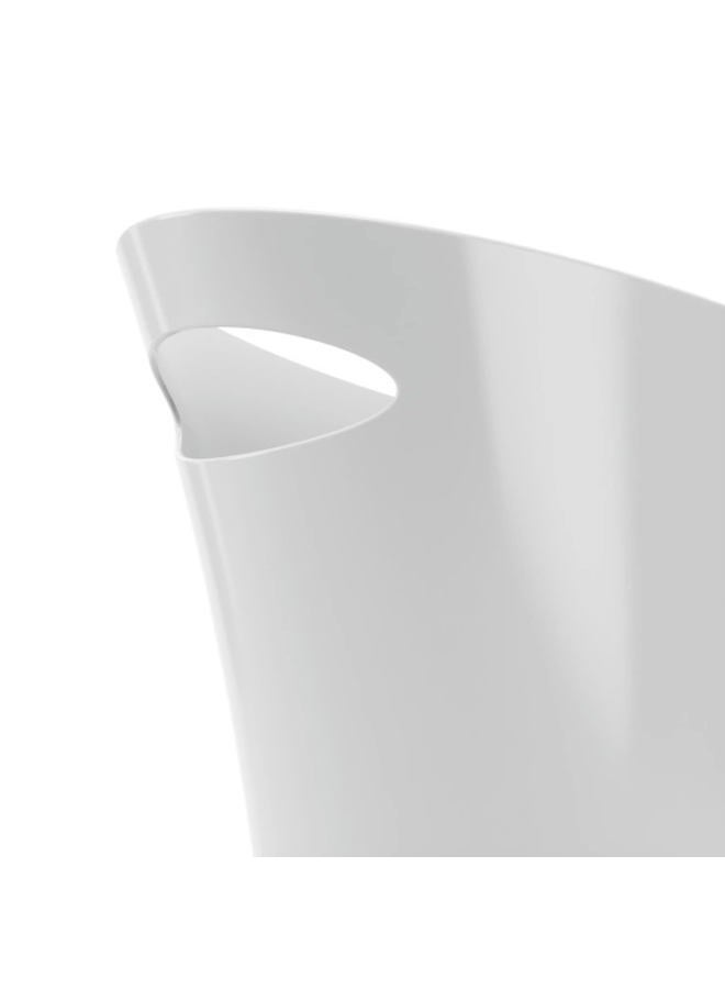 UMBRA Skinny Waste Bin – Sleek, Stylish and Small Bathroom Trash Bin Wastebasket for Narrow Spaces at Home or Office, 7.5L Capacity, Black - Image 4