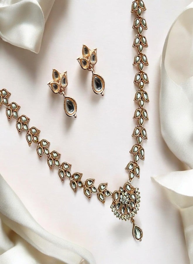 ACCESSHER White Kundan Necklace Set for Women & Girls with Earrings and Maang Tikka – Lightweight, Elegant Jewellery for Weddings & Special Occasions (Gold) - Image 3