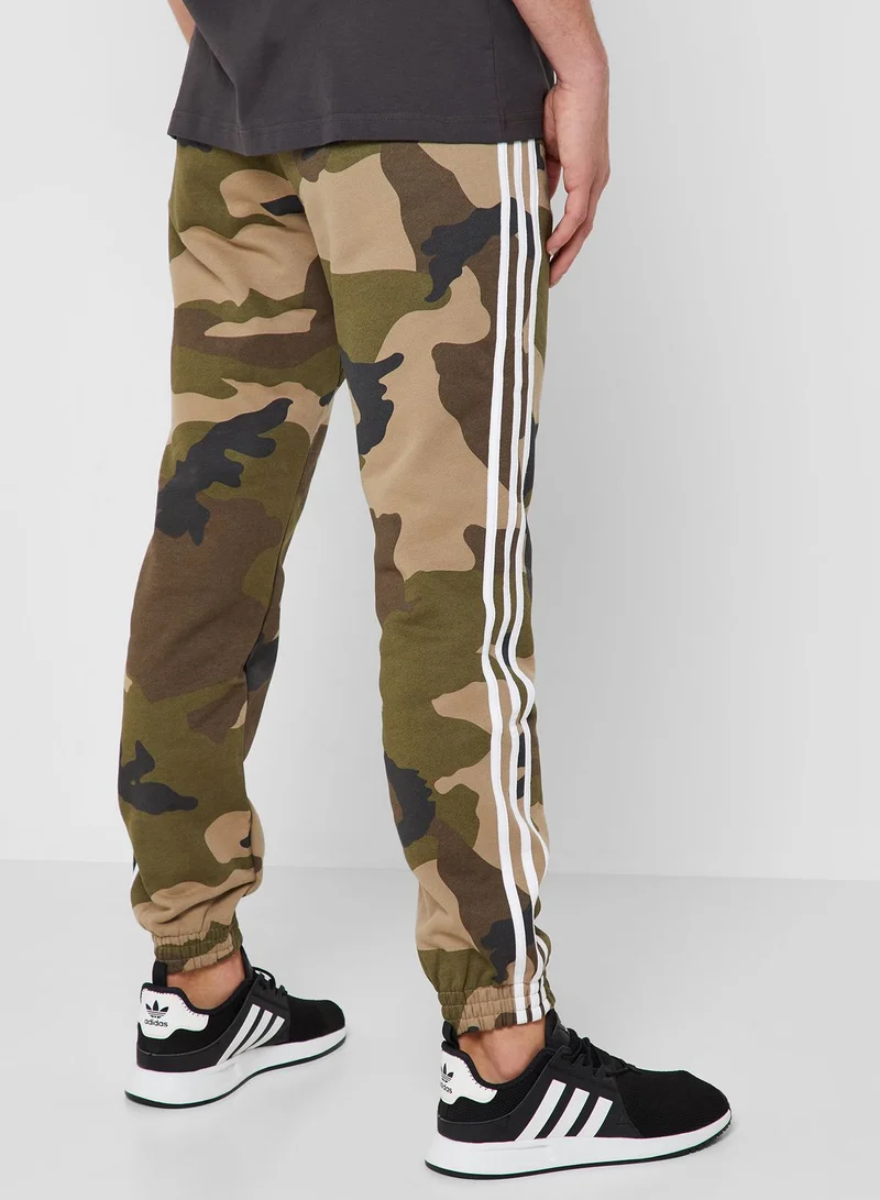 adidas Originals Camo Fleece Sweatpants