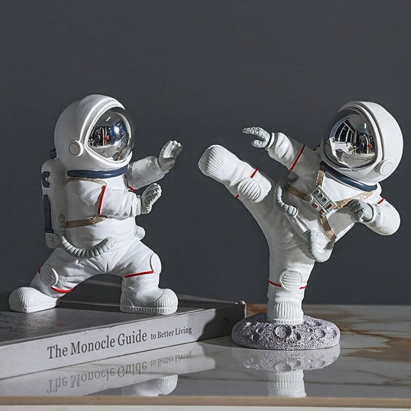 AUGEN Exclusive Astronaut Figurine Statue for Showpiece Room Decor Home Office Use 17 cm Silver BX04F3815 - Image 2