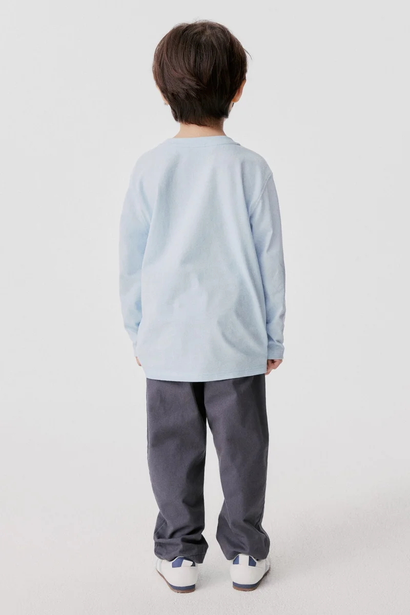 اتش اند ام تي-شيرت بأكمام طويلة