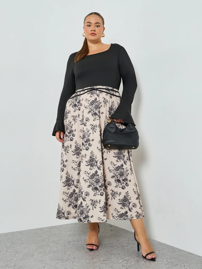 Styli Styli Plus Size Floral Bell Sleeves Maxi Dress