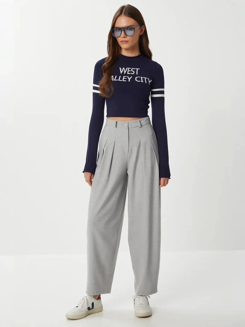 السعادة في إسطنبول ISTANBUL High Waist Pleated Tailored Trousers