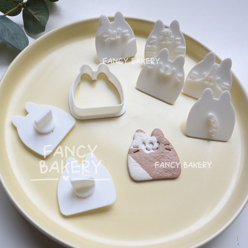 8pcs Cat Cookie Cutters Plastic 3D Cartoon Biscuit Mold Baking Tool - Image 4