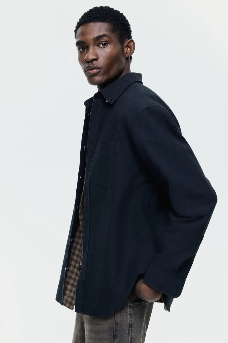 اتش اند ام قميص أكسفورد بقصّة عادية