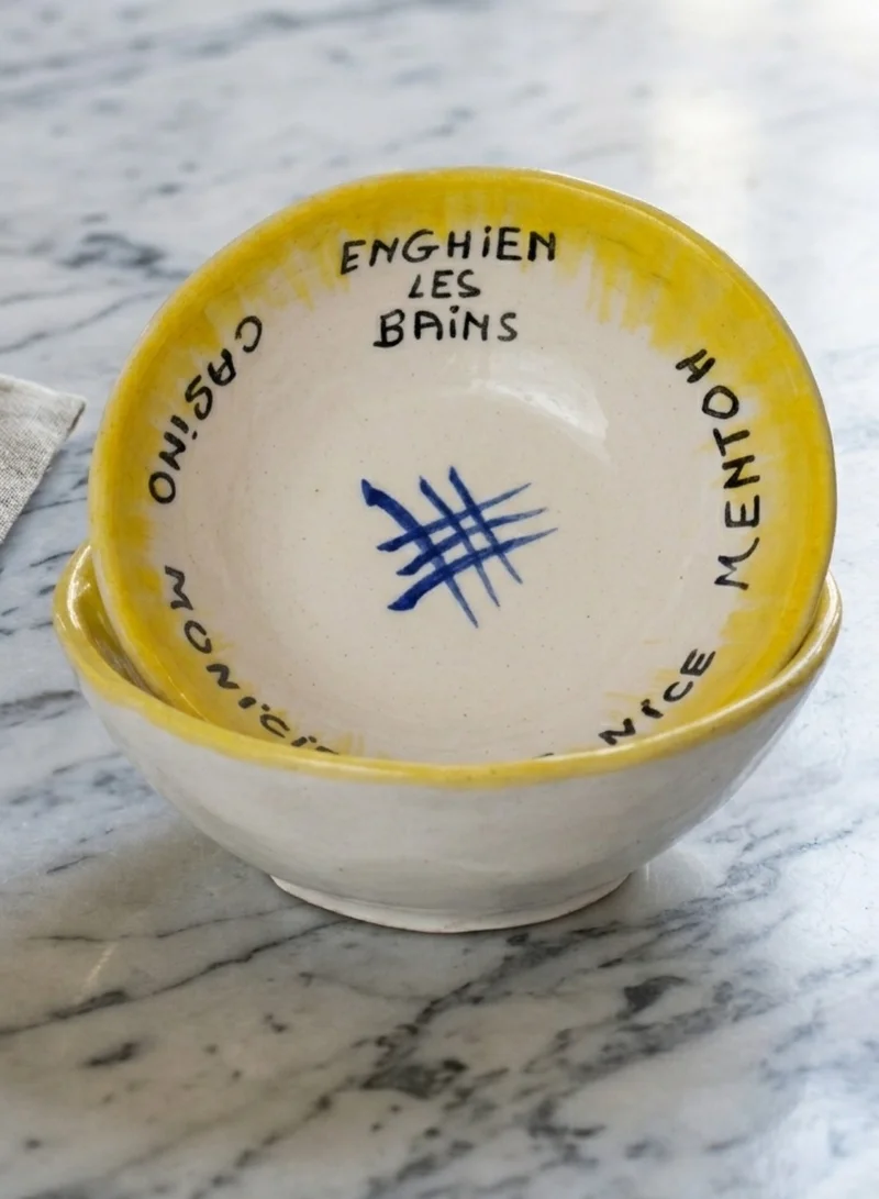 سوق الزعفران وعاء مستوحى من الطراز الفندقي الكلاسيكي مع رسومات زخرفية – متعدد الألوان