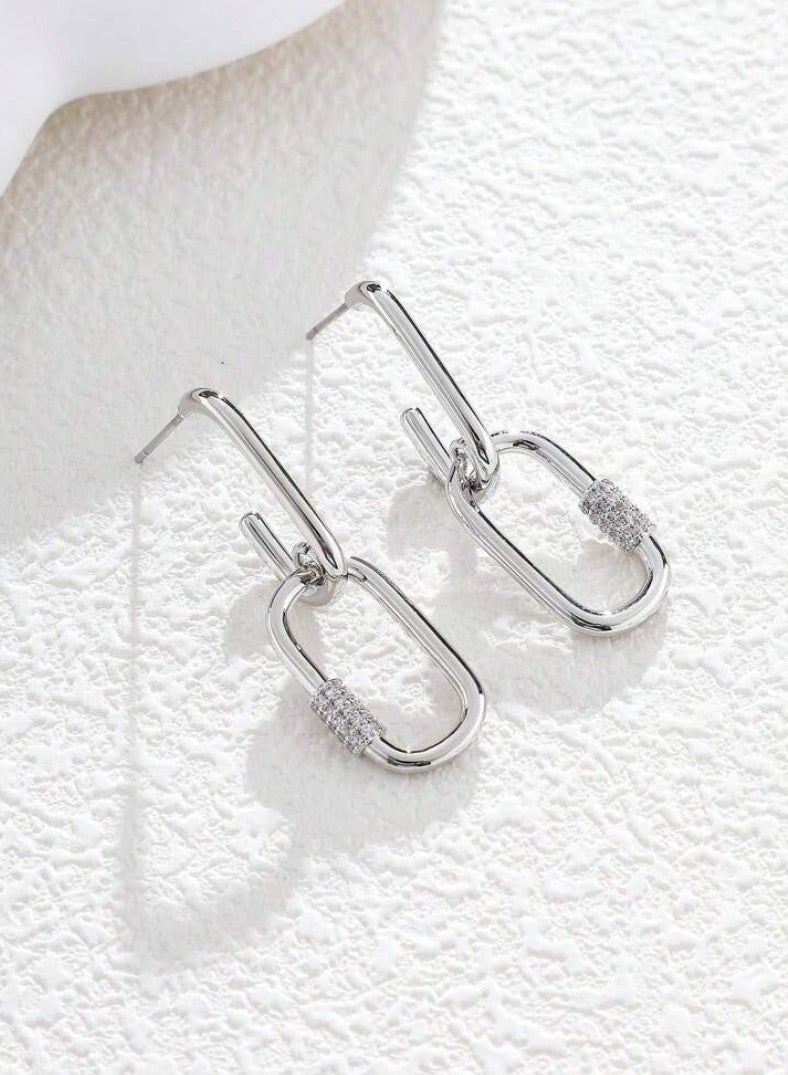 إيكوال حلق اذن نسائي من الاستانلس ستيل باللون الفضي أنيق وعالي الجودة - Image 2