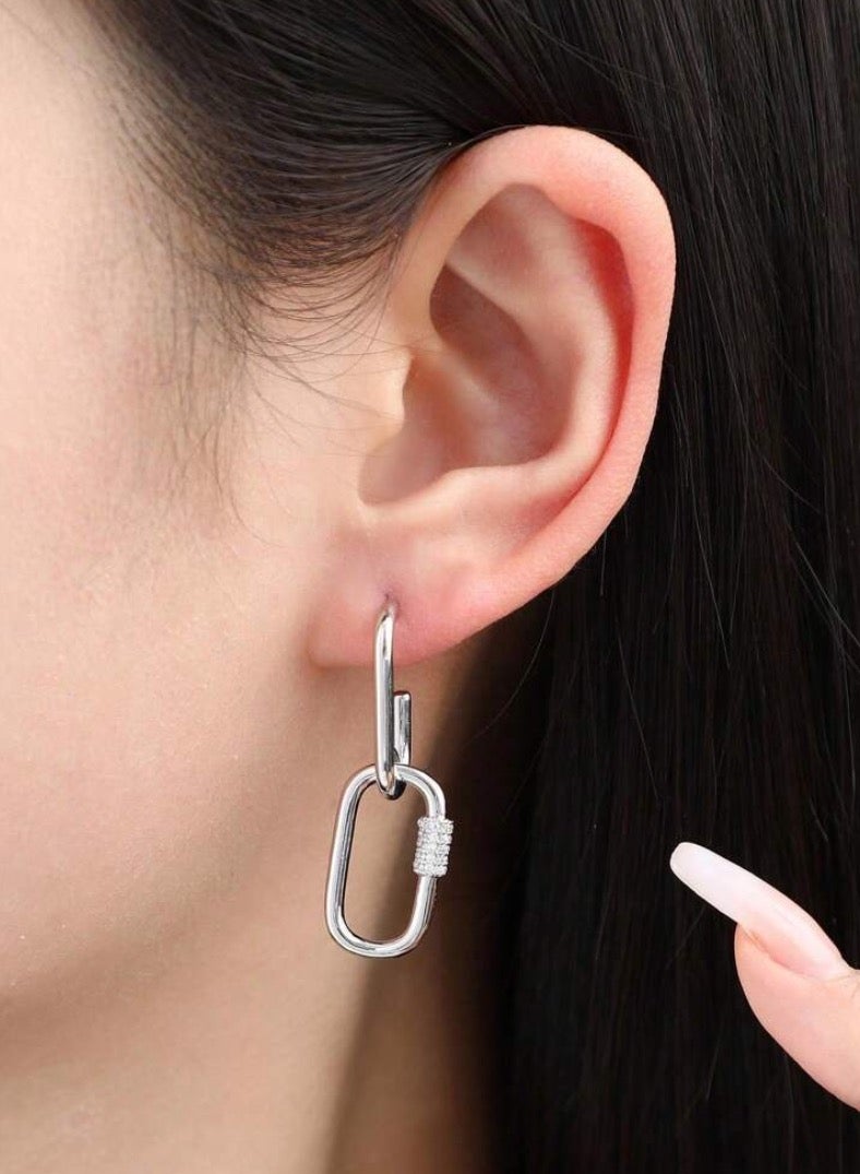 إيكوال حلق اذن نسائي من الاستانلس ستيل باللون الفضي أنيق وعالي الجودة - Image 4