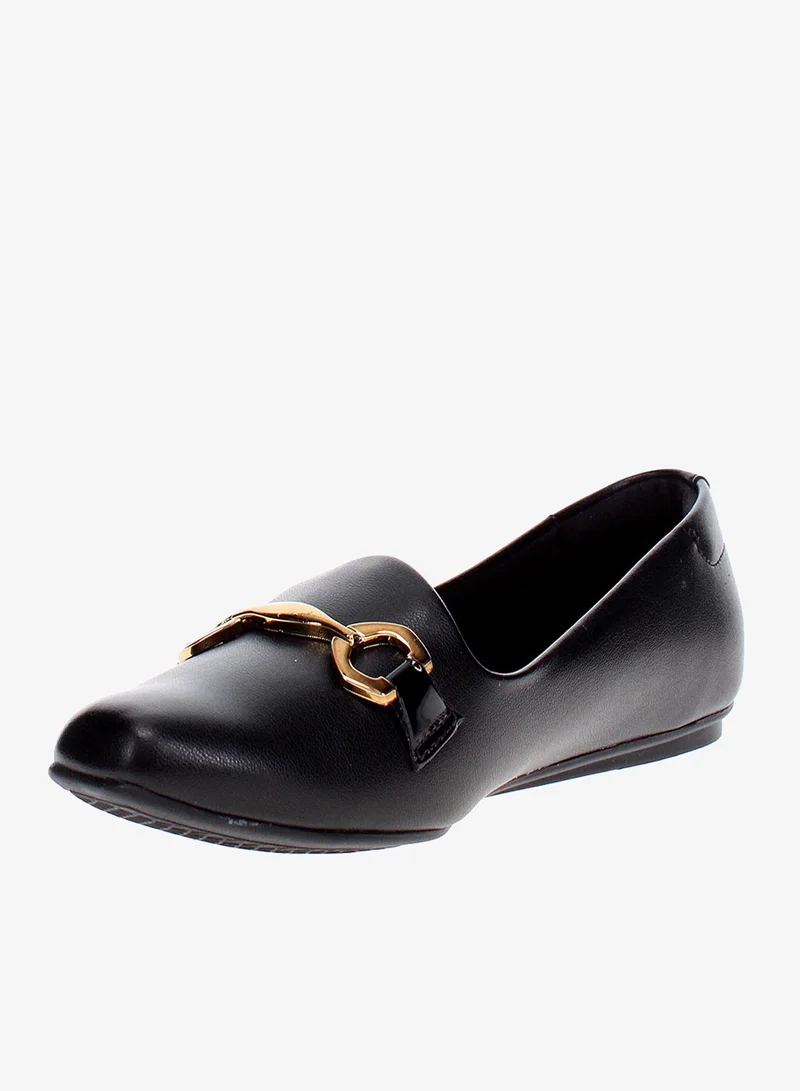 Beira Rio Flat Shoes for Women – Stylish & Comfortable Everyday Footwear
