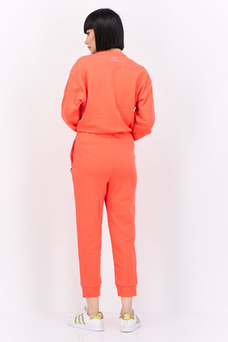 Adidas بدلة رياضية نسائية بأكمام طويلة مناسبة للخارج، برتقالي - Image 4