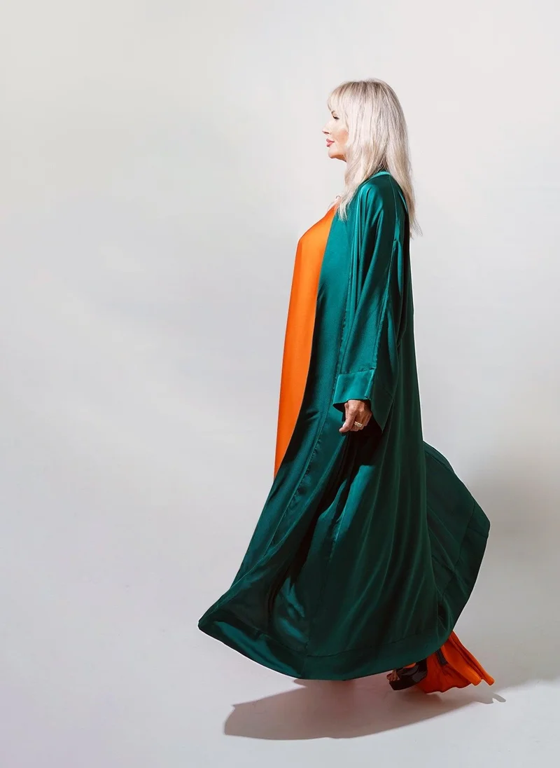 جانارا جونز Deep Green Satin Abaya Kaftan