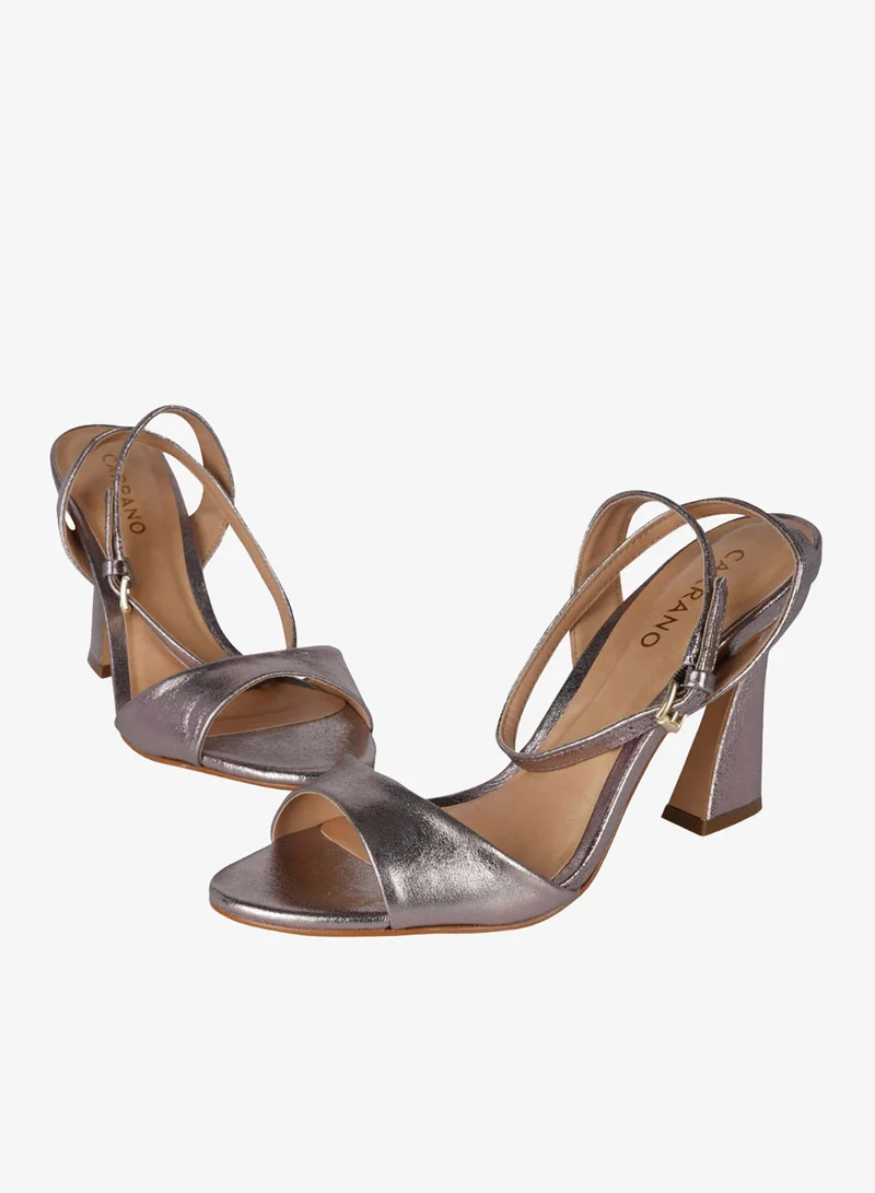 كارانو صندل نسائي بكعب معدني من الجلد والدانتيل من كارانو