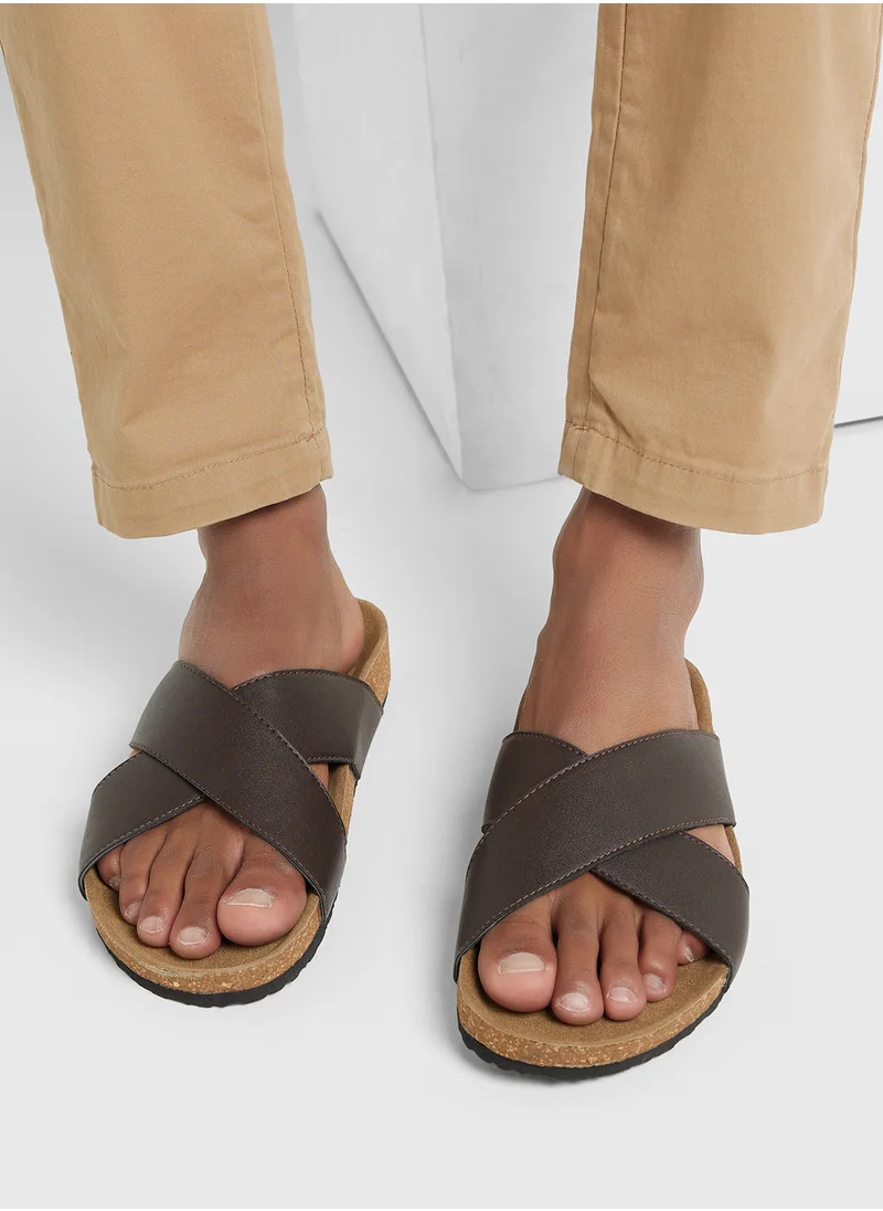 روبرت وود Arch Support Cross Strap Sandals