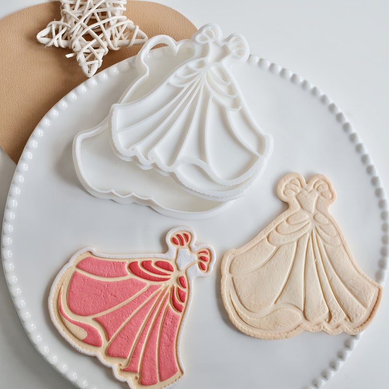 White Princess Cookie Cutter Ruffled Collar Waist Bow Reusable Plastic Decorating Tool - Image 2