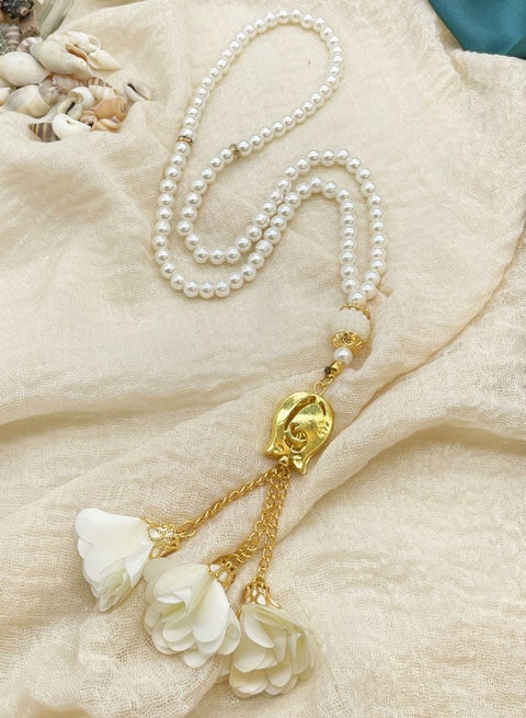 A 99-pearl flower bracelet is a beautiful gift for Muslim Islamic and Arab Ramadan