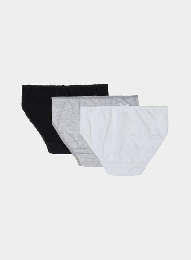 Styli Girls Pack of 3 - Cotton Blend Briefs with Bow Detail - Image 3