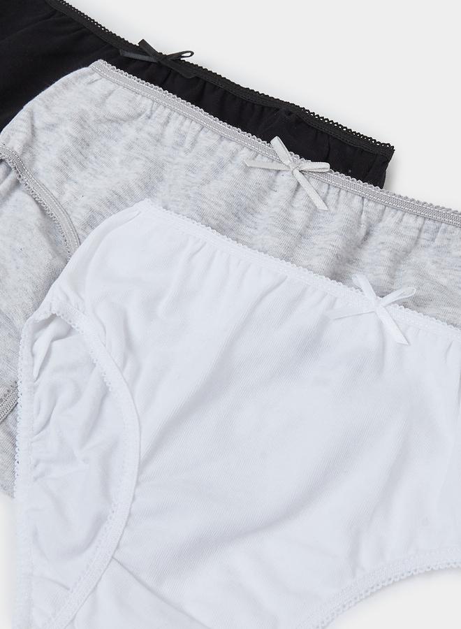 Styli Girls Pack of 3 - Cotton Blend Briefs with Bow Detail - Image 2