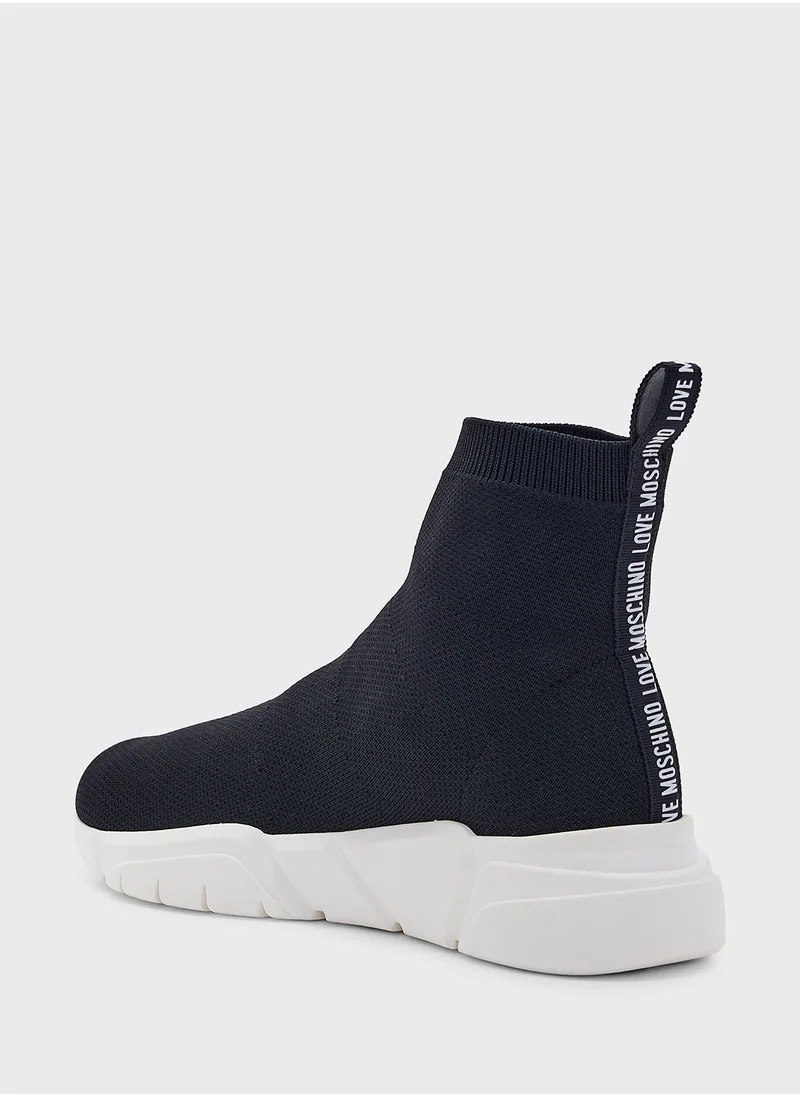 لوف موسكينو Ankle High Top Sneakers