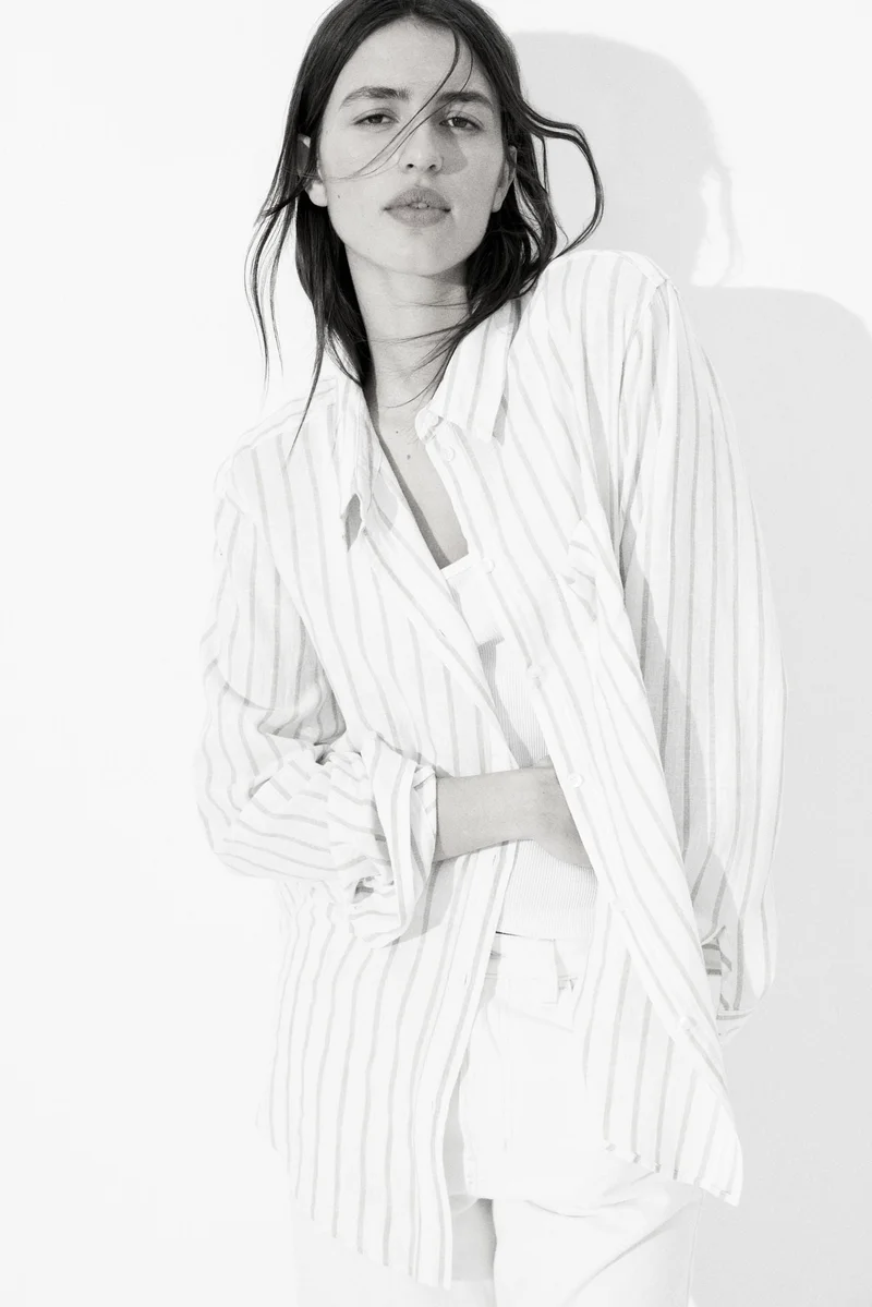 اتش اند ام قميص من مزيج الكتان