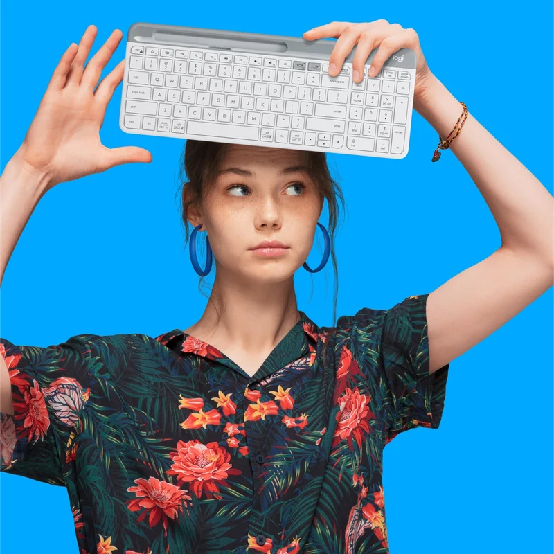 Logitech K580 Ultra Thin Multi-Device Turkish Bluetooth Keyboard - White