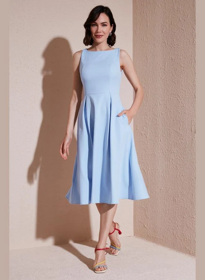 ليلا فستان ميدي بليسيه بياقة دائرية بقصة عادية وجيب للنساء