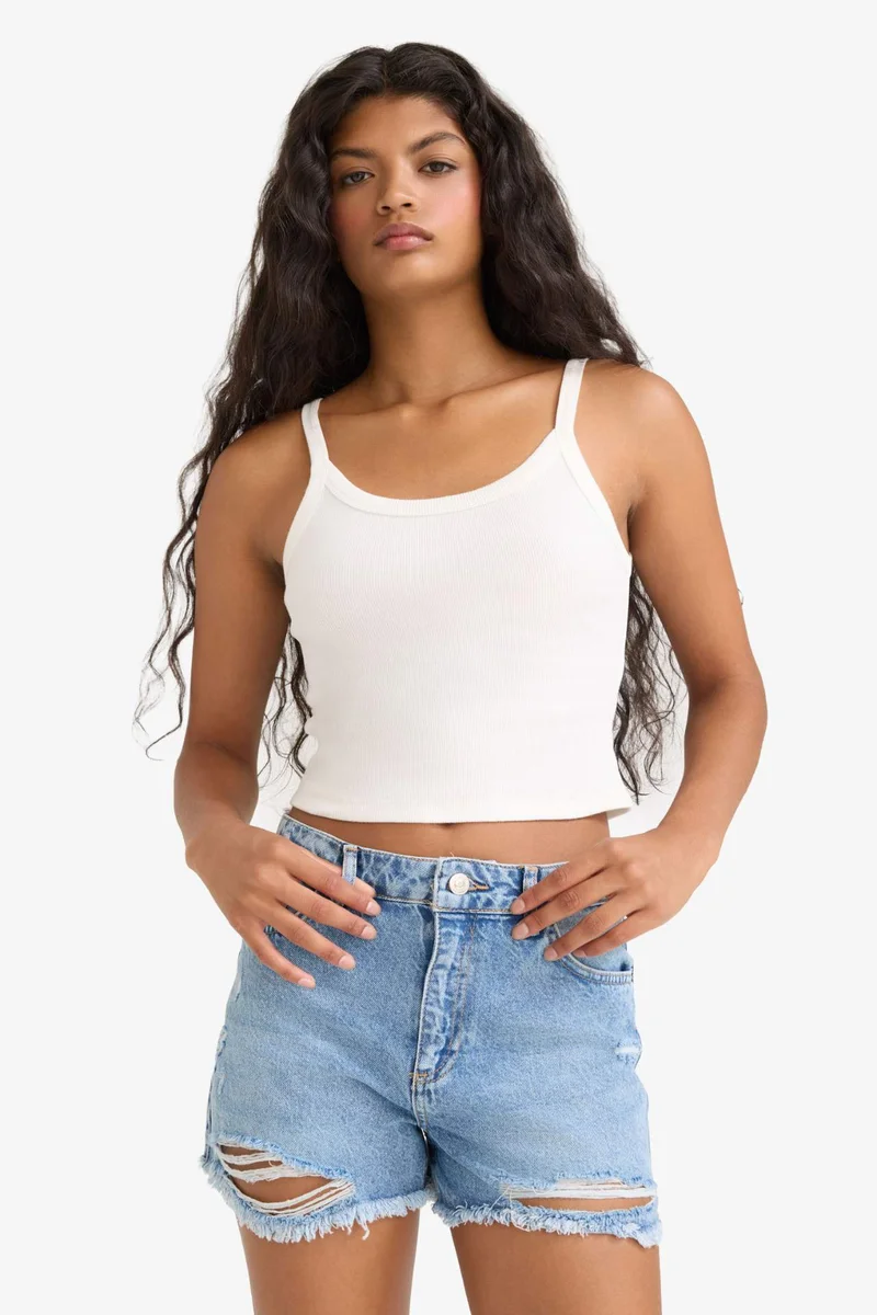 ديفاكتو High Waist Denim Shorts