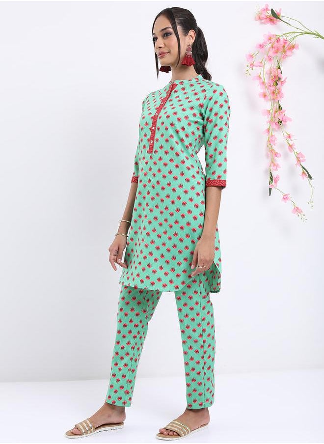Vishudh Women Green Printed Kurta and Trouser Set by Styli  - Image 2
