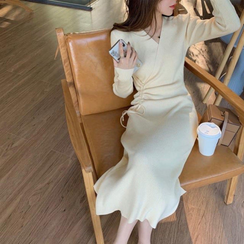 2023 Early Autumn New Womens Wear French Knee-Over-the-Knee Design Sense Niche V-Neck Sweater Long Skirt Knitted dress Meters apricot - Image 5