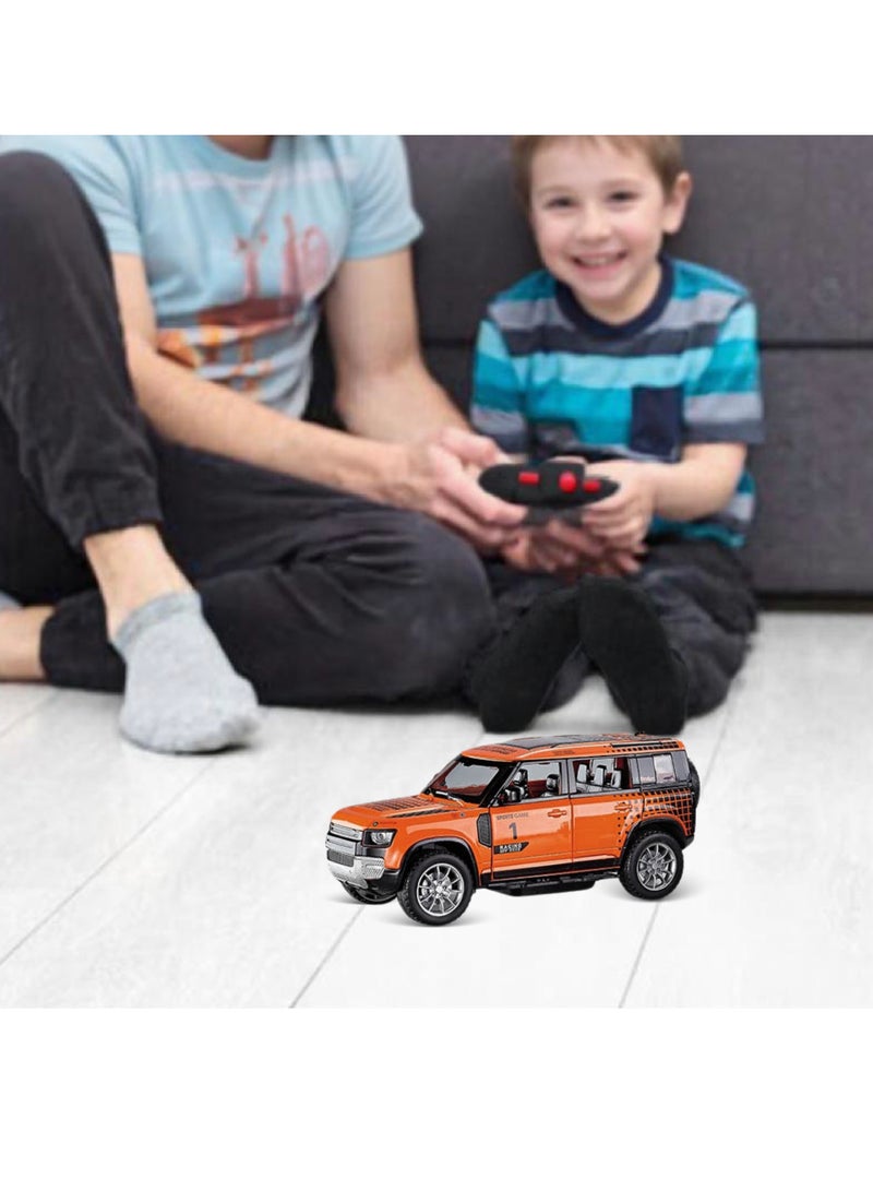 فونسترز سيارة لاند روفر ديفندر من فنسترز بمقياس 1:22 مع رذاذ ضبابي وأضواء LED - سيارة سبيكة معدنية كاملة الوظائف تعمل بالتحكم عن بُعد للأطفال، مع تأثير عادم واقعي، ومركبة قابلة لإعادة الشحن للطرق الوعرة (6 سنوات فأكثر) - Image 3