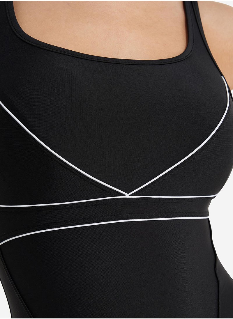 Joss Joss Women's Swimsuit with Internal Support Black/White – Removable Cups, Creora Highclo Fiber, Chlorine-Resistant, Stylish and Comfortable  - Image 4