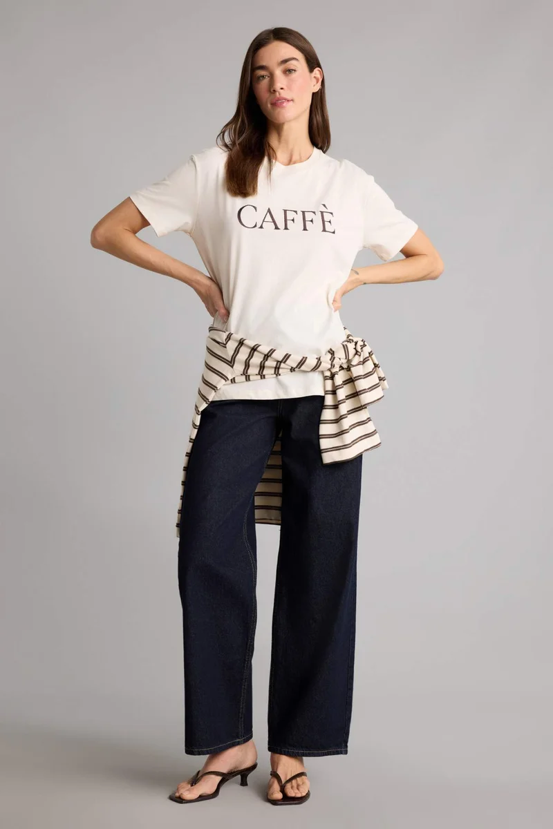 ديفاكتو Relax Fit Crew Neck Slogan Short Sleeve T-Shirt