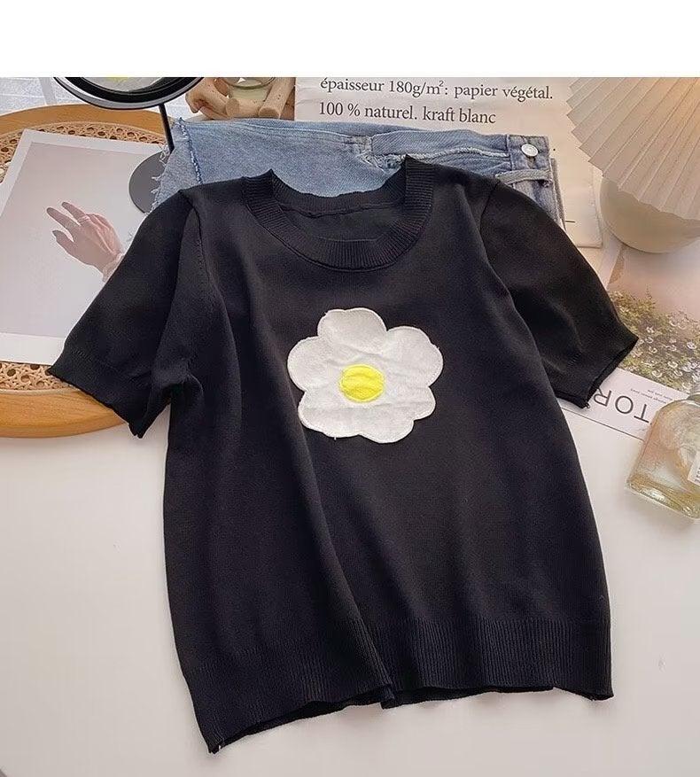 All-match New Artistic Women's Short-sleeved Crewneck Simple T-shirt Popular Fashion Harajuku Spring Lazy Elegant ins - Image 1