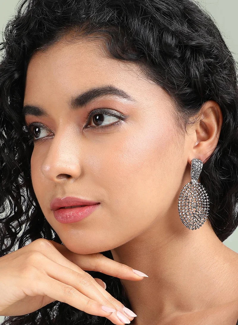 SOHI Intricate Oval Artificial Drop Earring Jewellery