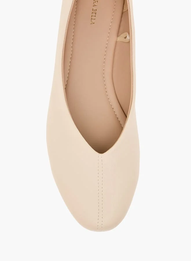 فلورا بيلا من شو إكسبرس Women Solid Slip-On Round Toe Ballerina Shoes