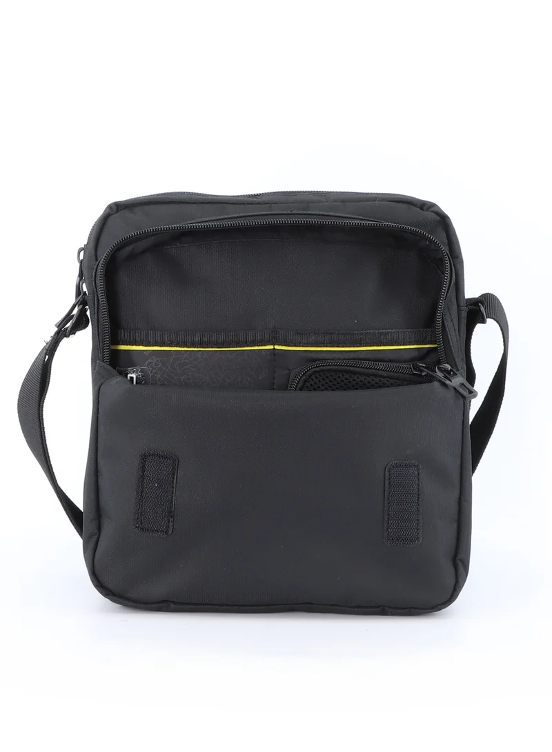 NATIONAL GEOGRAPHIC National Geographic Pro Shoulder Bag Black, Stylish for Men and Women Compact and Versatile, Portable Organizer for Travel, Business, University