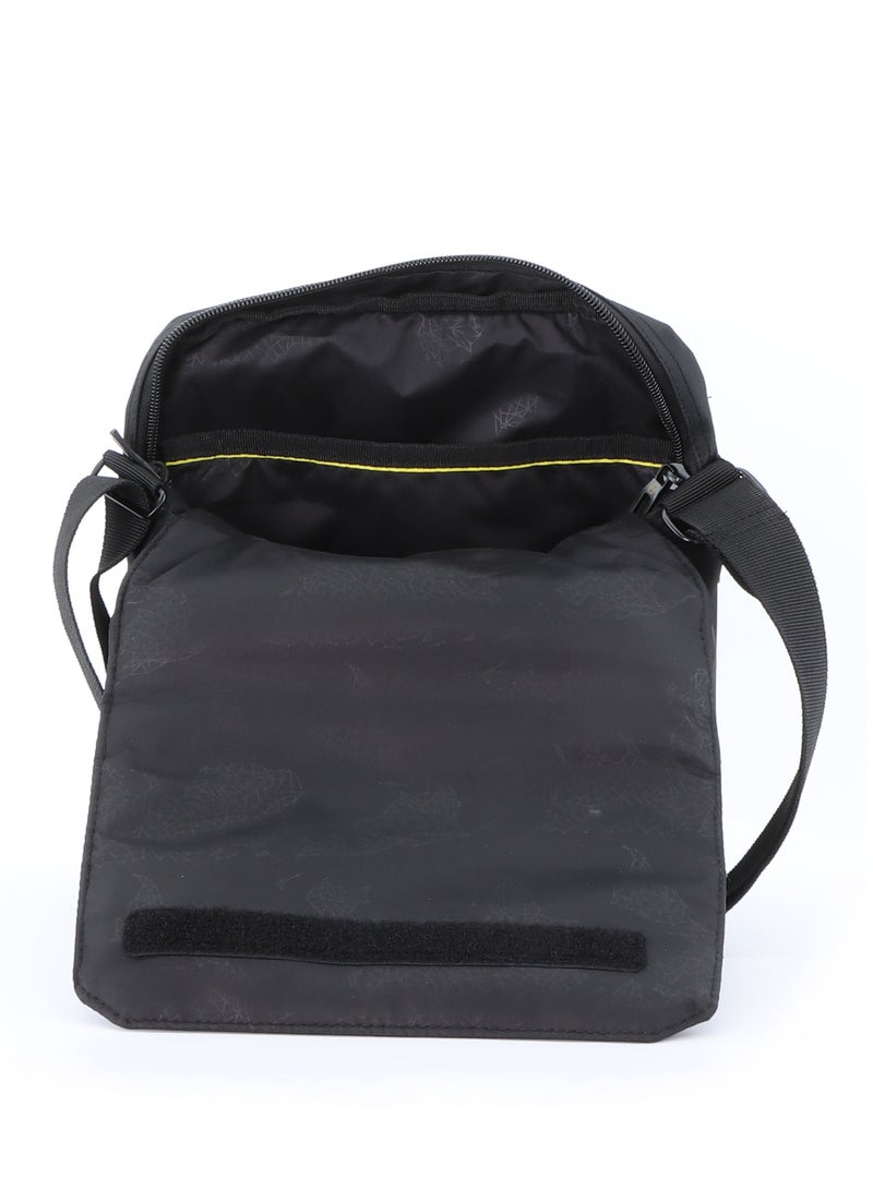 National Geographic Pro Shoulder Bag Black, Stylish for Men and Women Compact and Versatile, Portable Organizer for Travel, Business, University