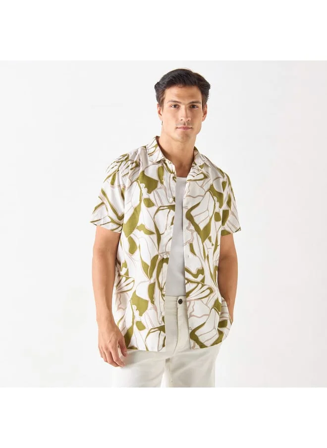 Iconic Iconic Relaxed Fit All-Over Print Shirt with Spread Collar and Short Sleeves