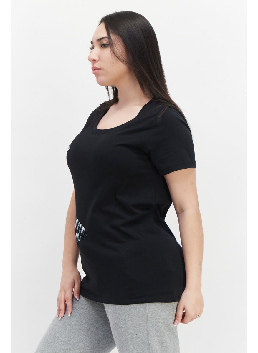 umbro Women Sportswear Fit Short Sleeve Outdoor T-Shirt, Black  - Image 2
