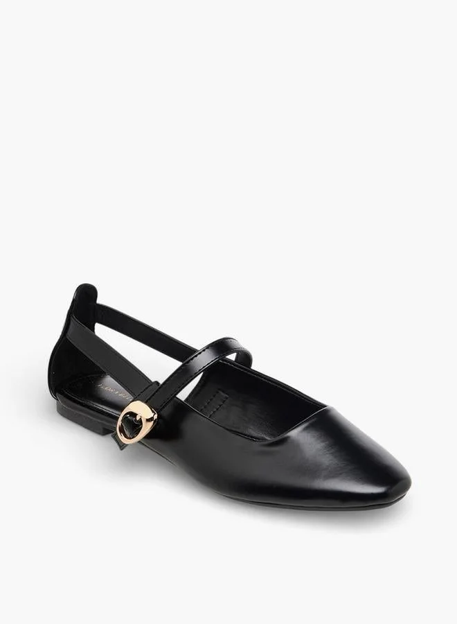فلورا بيلا من شو إكسبرس Flora Bella Women Cutout Detail Mary Jane Shoes
