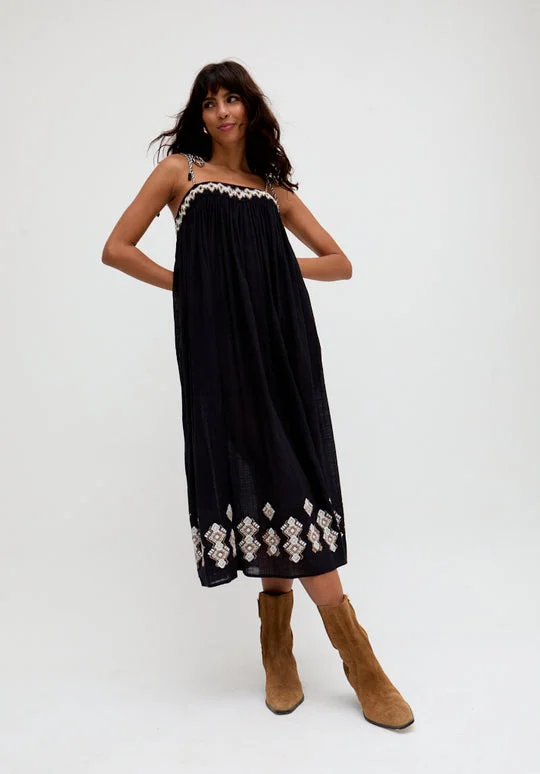 رافاي Theodora Spaghetti Strap Embroidered Midi Dress In Black