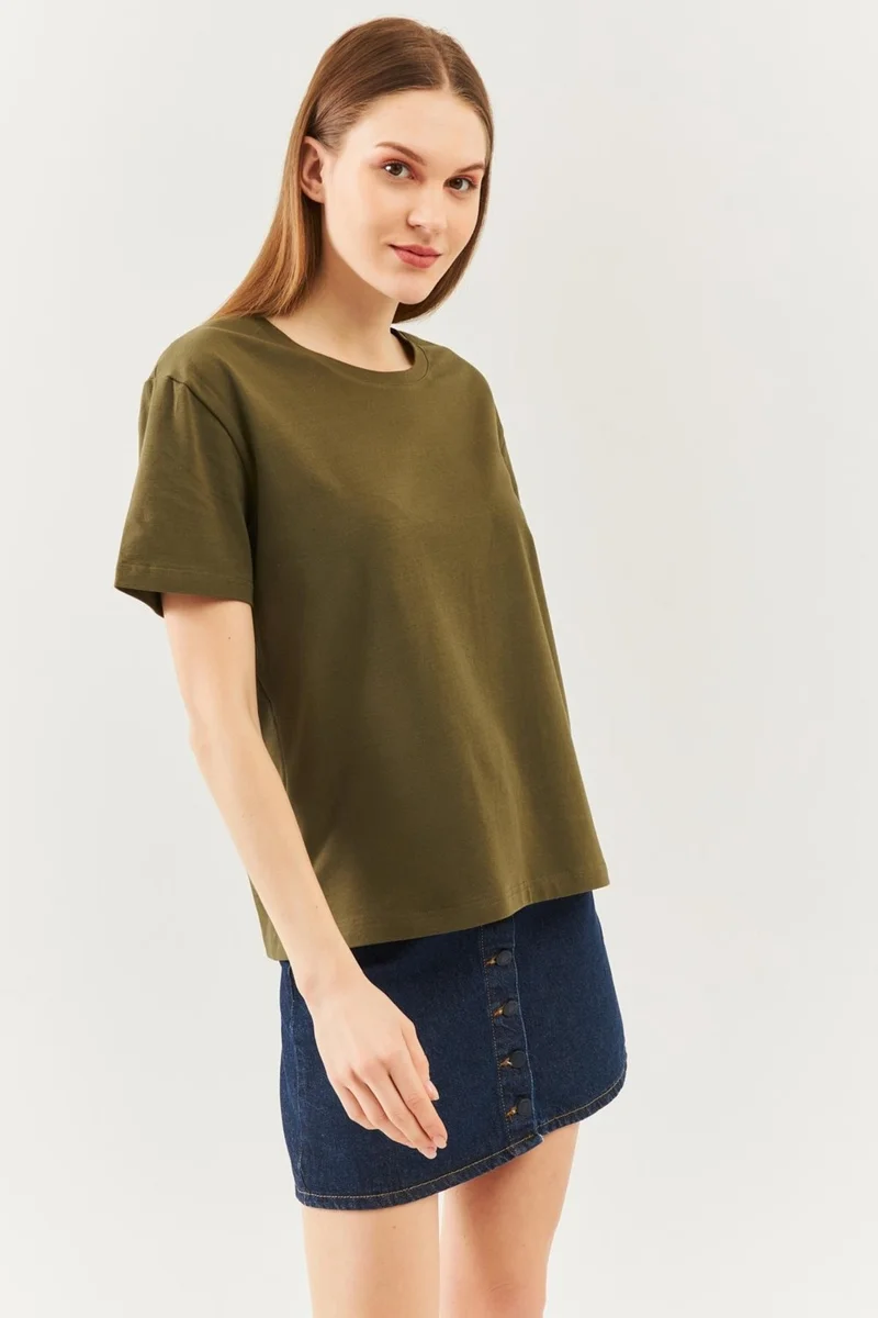Butikgiz Haki Oversize Rahat Pamuklu Penye Bisiklet Yaka Kısa Kol Basic T-Shirt
