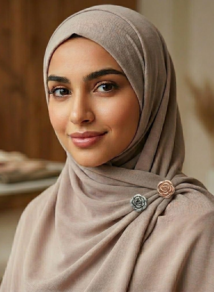 دبابيس حجاب مغناطيسية متعددة الأغراض للنساء - قطعتان - مشبك وشاح آمن بدون ثقب للقماش - مغناطيس قوي للملابس (وردة ذهبية) - Image 3